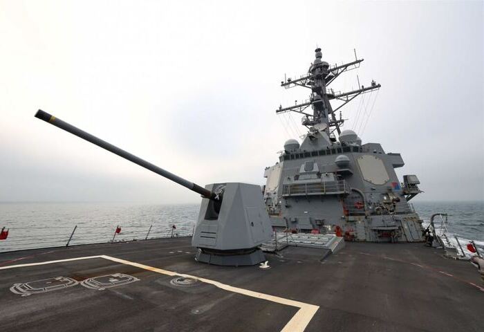 共軍通報美國2艘軍艦穿越台海　川習會後首次