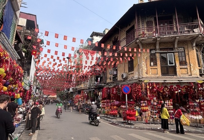 河內千年36古街化身年貨大街　粽子桃花春節味濃