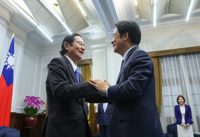 總統：持續強化自我防衛　續與日本等友盟深化合作