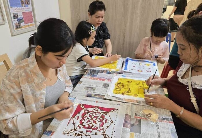 慶印尼卡蒂妮節　移民署花蓮推蠟染體驗致敬女性