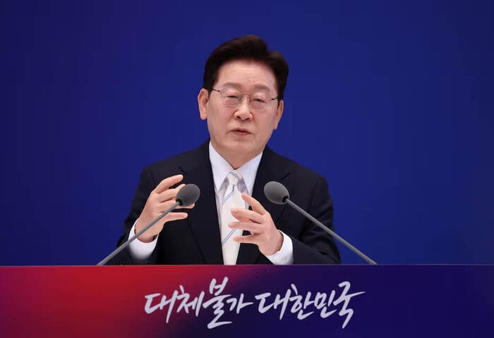 李在明支持率跌破五成　不支持率首次反超