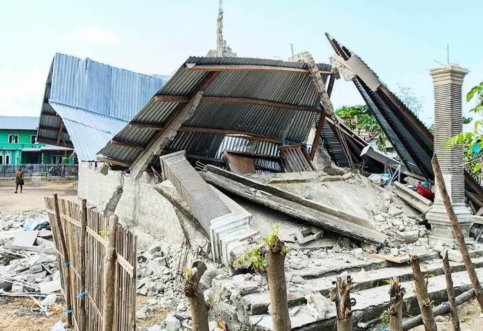 印尼規模7.7強震釀48死　數千災民等待援助