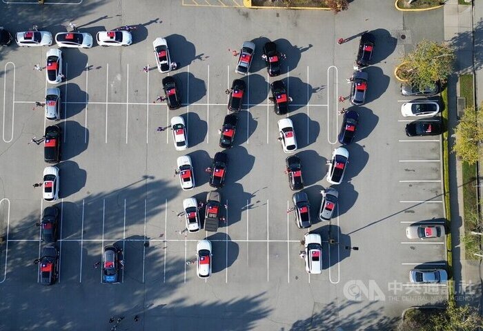 溫哥華僑界車隊排台灣字樣　以行動力挺加入聯合國