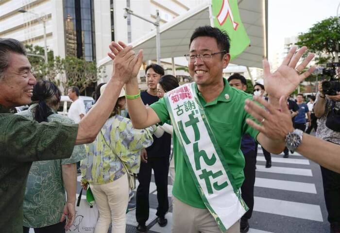 古謝玄太擊敗玉城丹尼　保守派睽違12年重掌沖繩