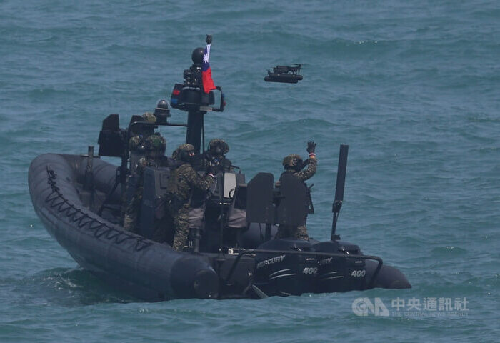 美台推「地獄景象」防禦構想　無人機蜂群阻共軍