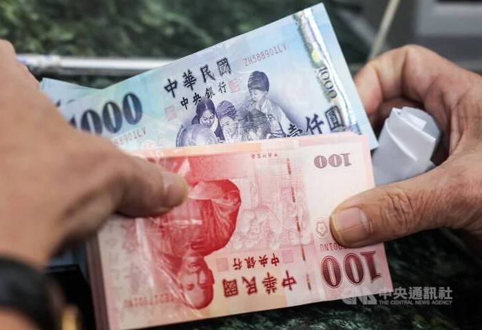 傳產業吃不到AI紅利　專家：資源排擠加劇K型經濟