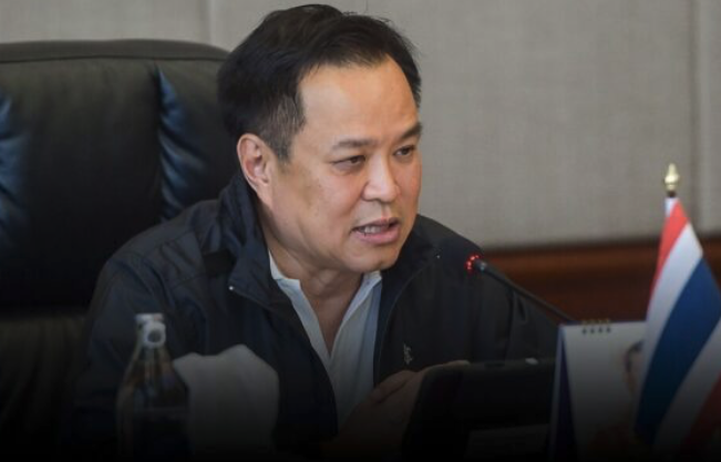 洪災衝擊都會交通　曼谷四地連休兩天