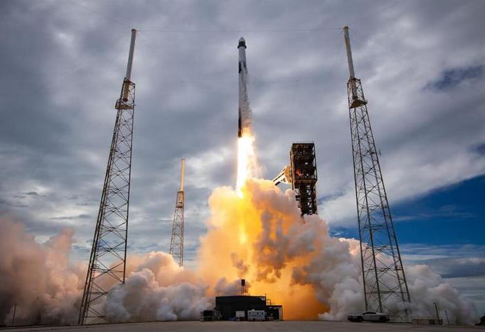 SpaceX太空船抵達國際太空站　創美國最快航程紀錄