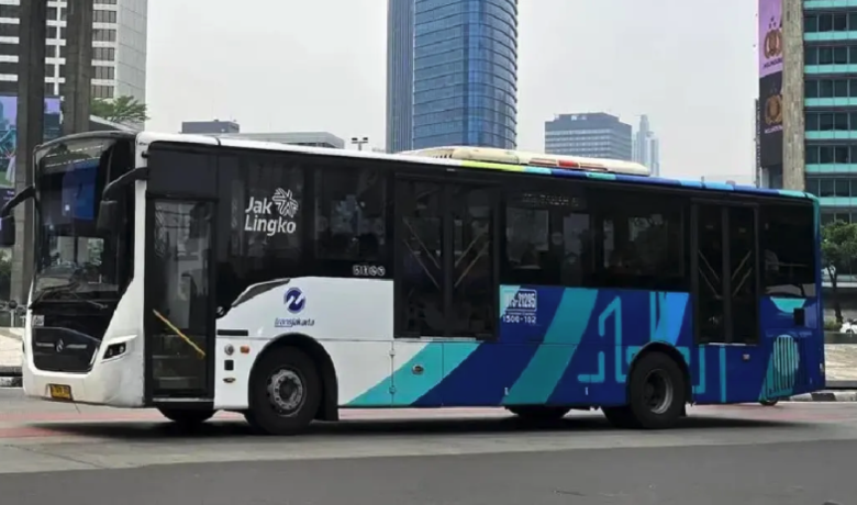 雅加達規劃擴大公共運輸　公車業者擬經營海空交通